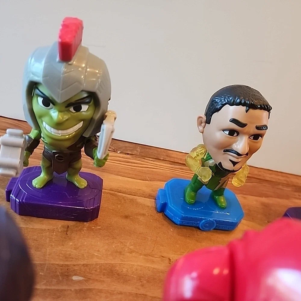 Lot‎ Of 6 Marvel Avengers By McDonalds Action Figures Collectibles Connecting